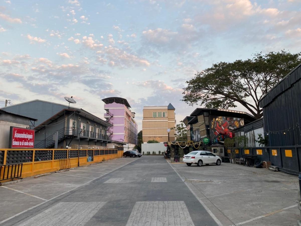 Sun Moon Hotel Loei Buitenkant foto