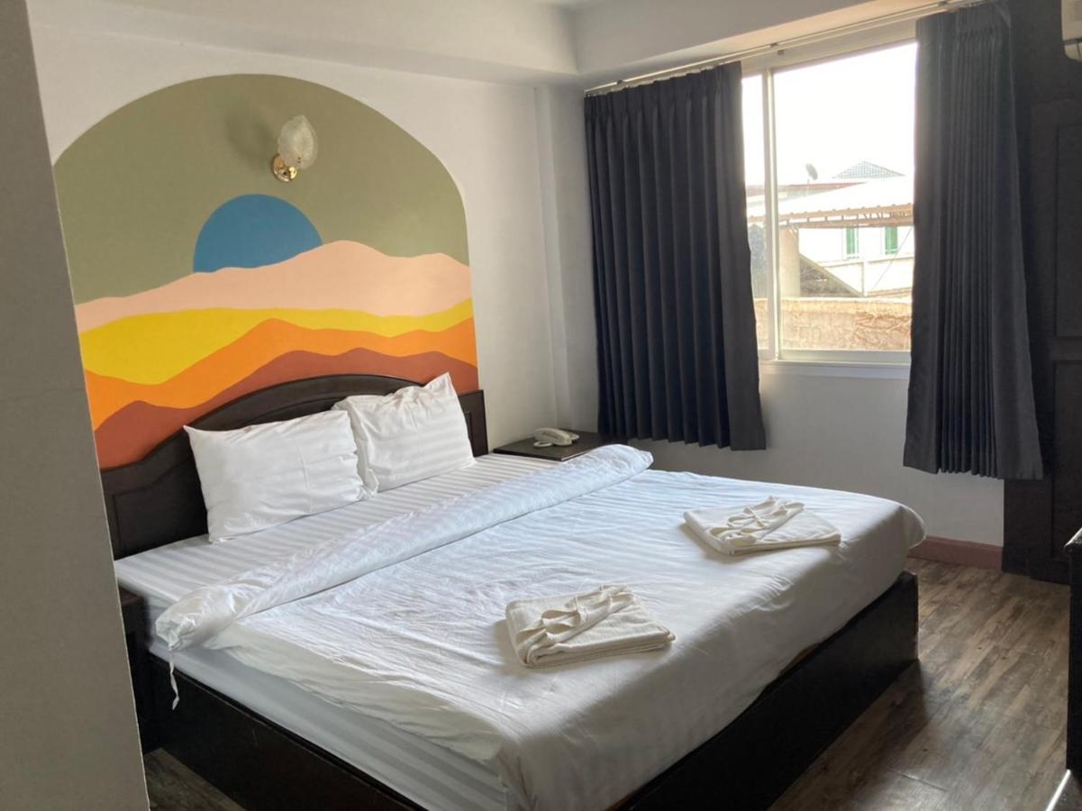Sun Moon Hotel Loei Buitenkant foto